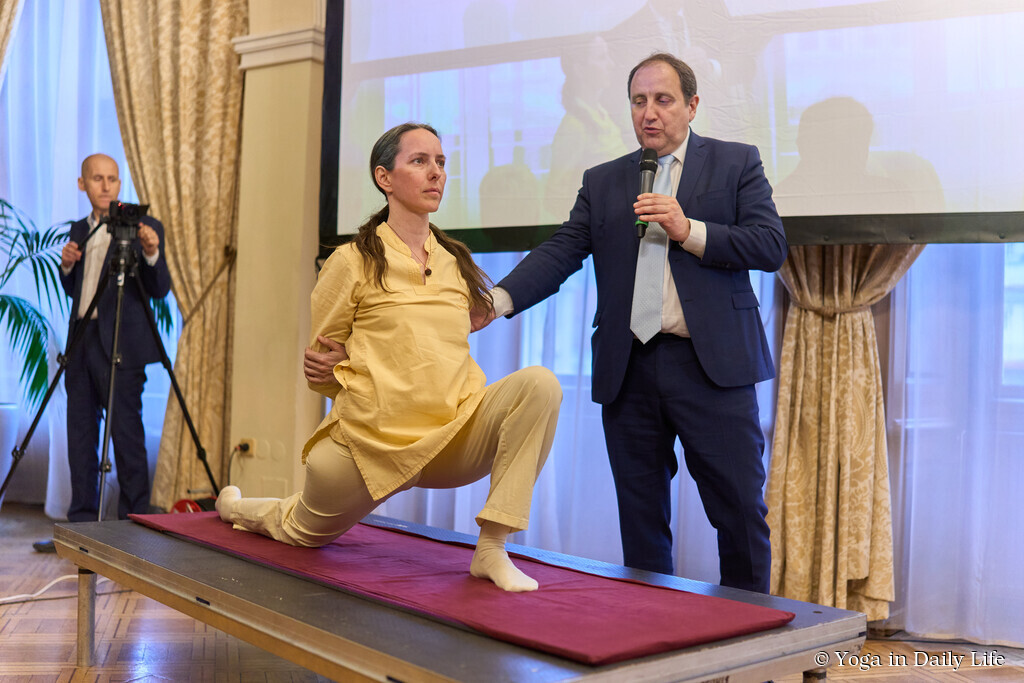 Prof. Repko comments on health benefits of the Bari Khatu Pranam series