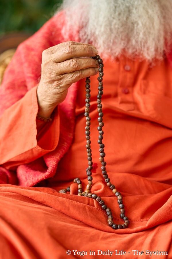5.3. vishwaguruji mala hand wm