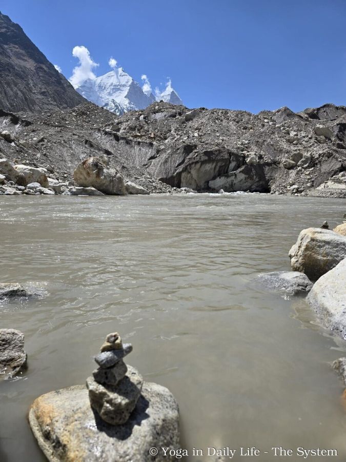 9.1. 2026.06.09. gomukh glacier baghirathi river spring wm